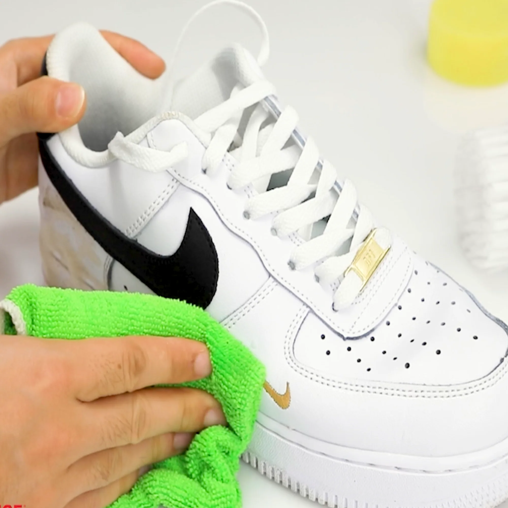 Make old shoes look new! Kleva Clean Sneaks Automatic Shoe Cleaner - Image 12