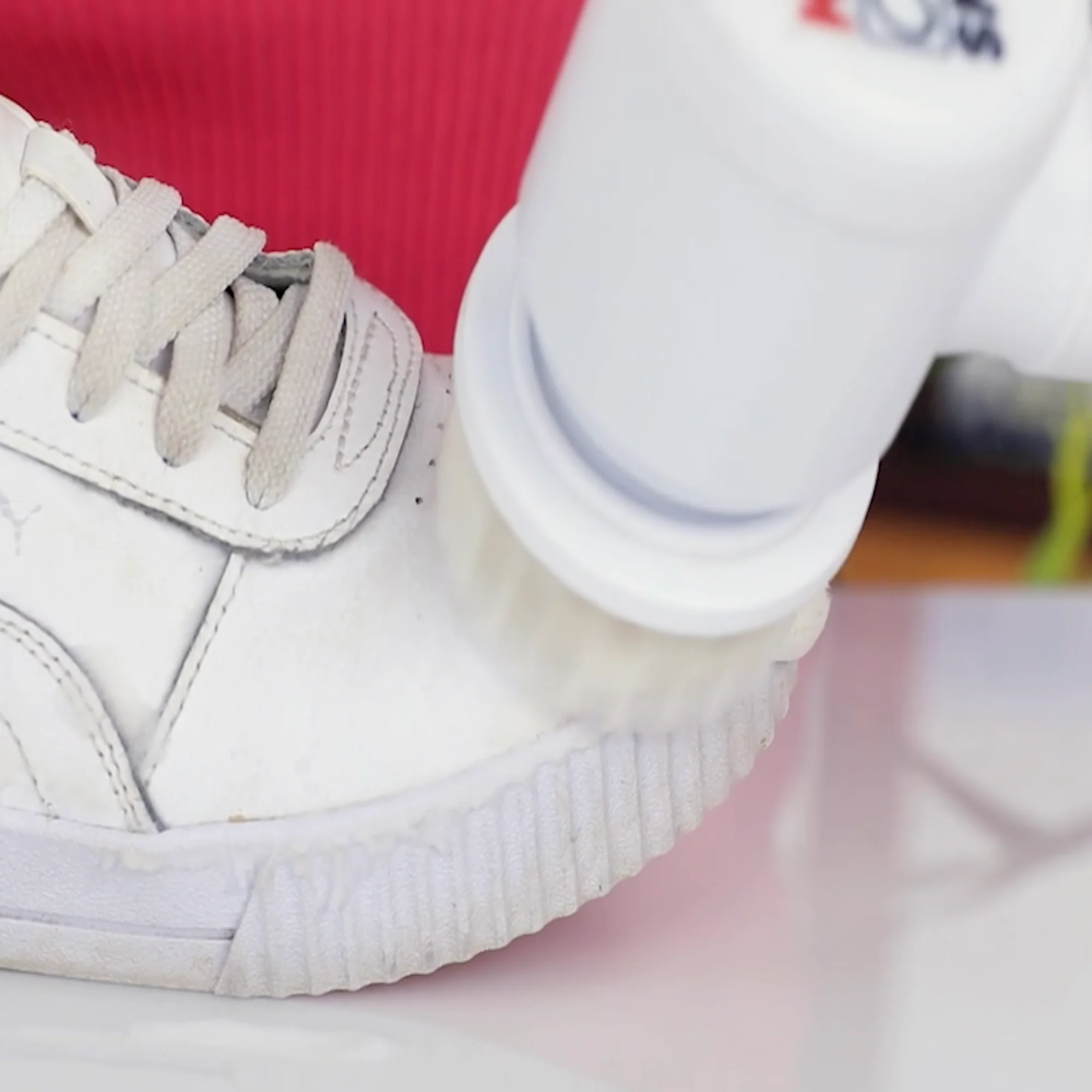 Make old shoes look new! Kleva Clean Sneaks Automatic Shoe Cleaner - Image 7