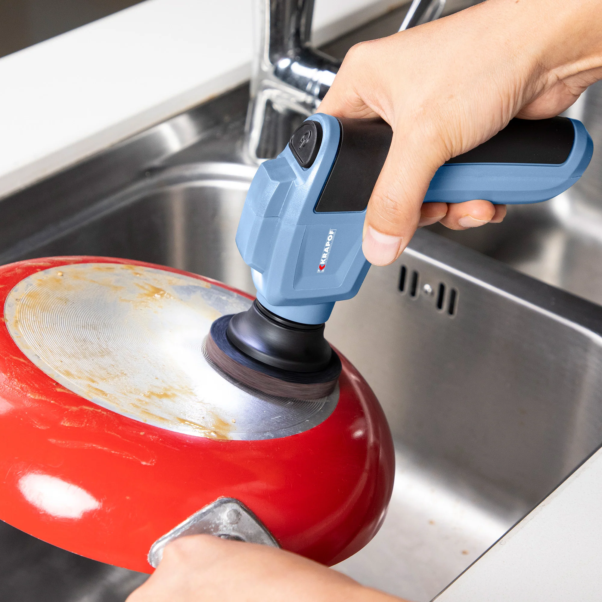 KRAPOF® Electric Lumi Scrub Pocket Cleaner with 5 Replaceable Cleaning Heads - Image 3